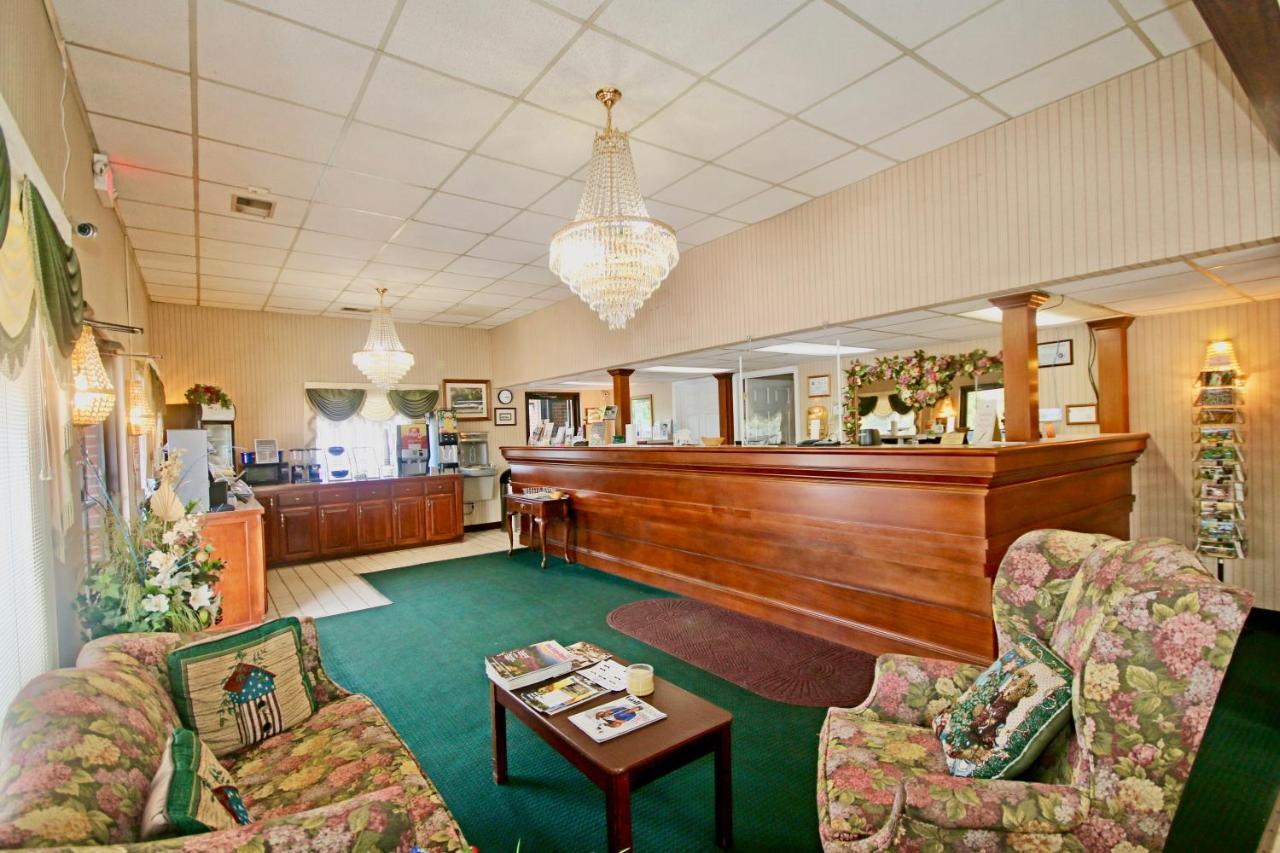 Hamilton Inn Jonesville I-77 Exterior photo